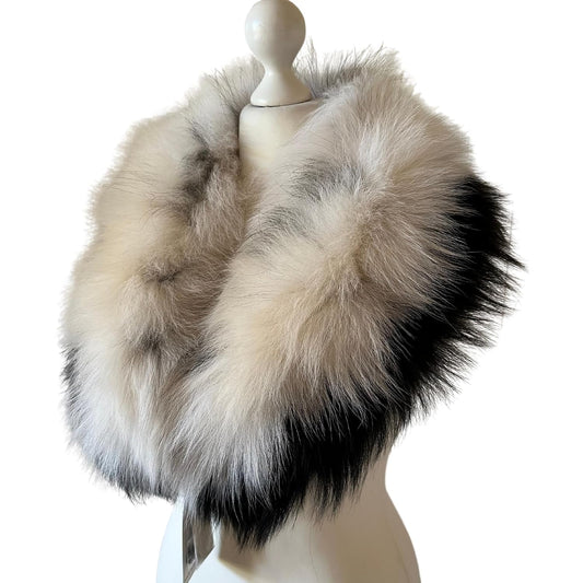 Large shawl collar made of arctic fox fur, lined and with buttons included - My Love Cape