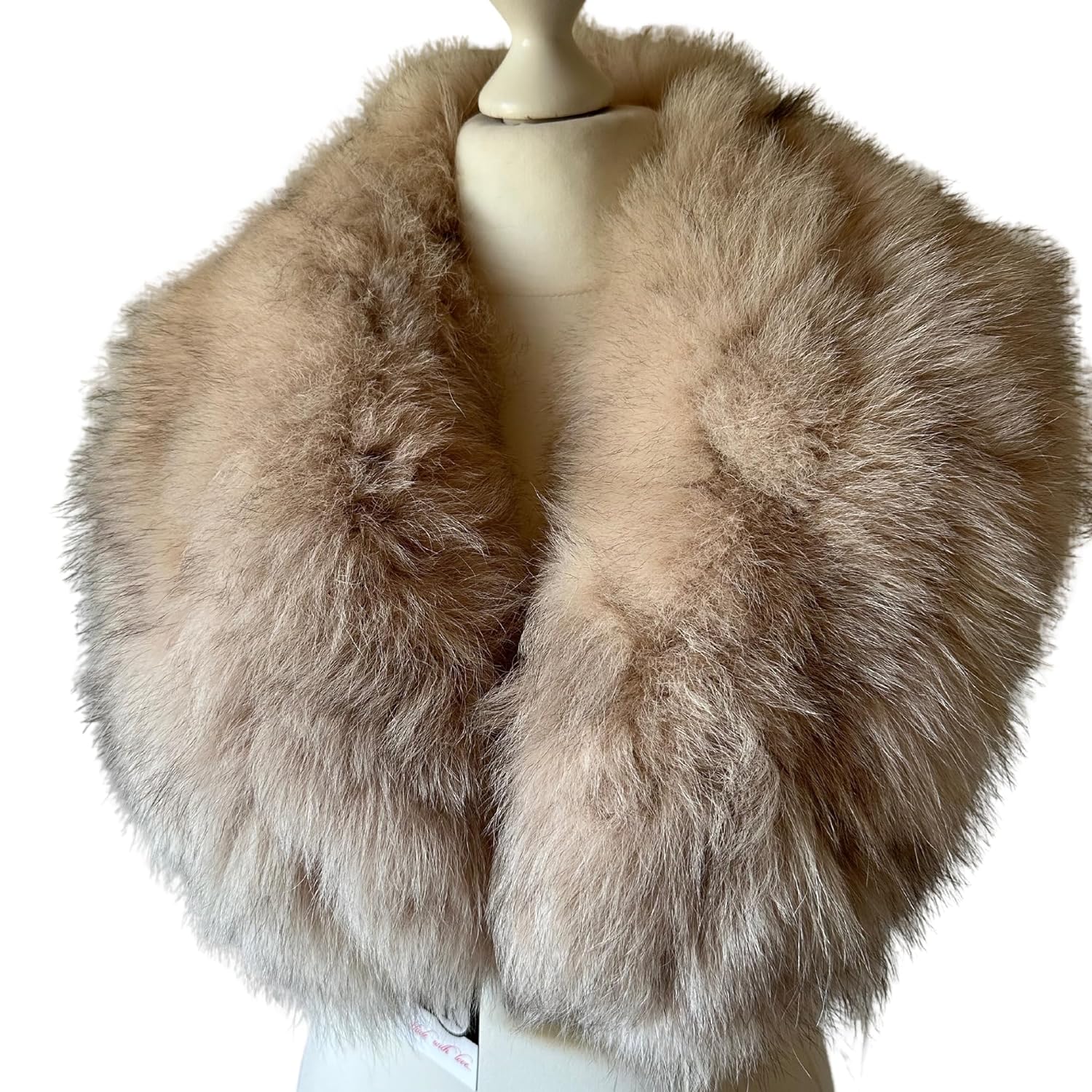 Large shawl collar made of arctic fox fur, lined and with buttons included - My Love Cape