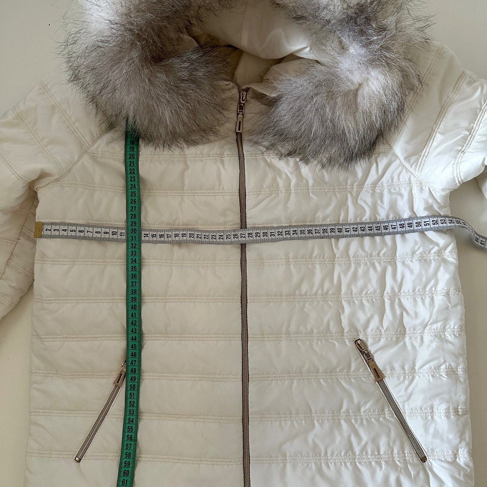 Puffer Cream Quilted Women's Mid - Season Jacket with Hood and Detachable Fox Fur Trim - My Love Cape