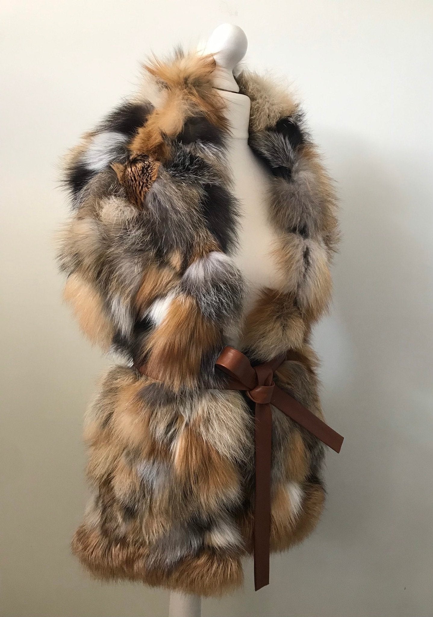 Scarf cape made of natural fox fur, lined fox fur scarf, fox fur scarf with pockets - My Love Cape