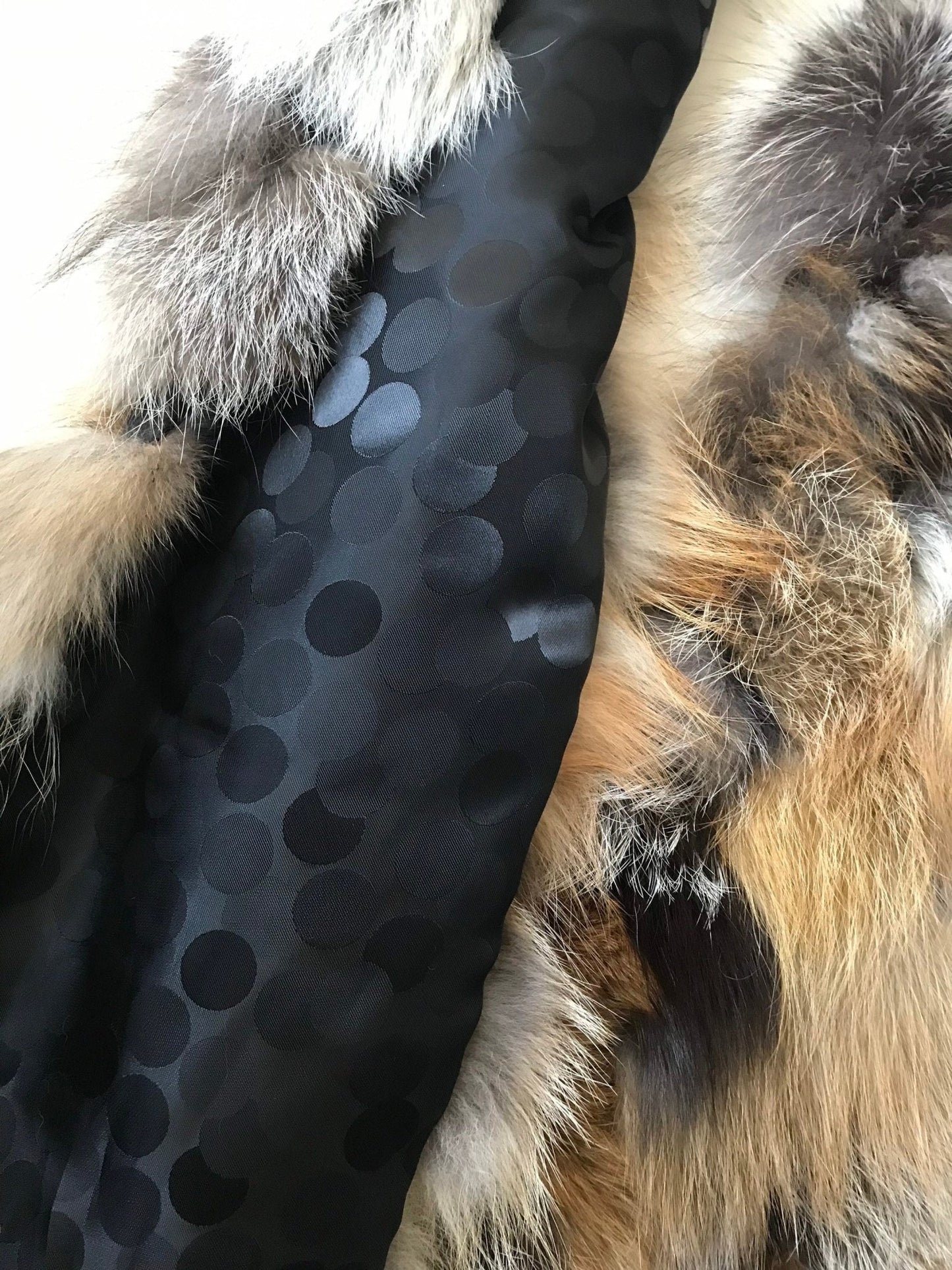 Scarf cape made of natural fox fur, lined fox fur scarf, fox fur scarf with pockets - My Love Cape