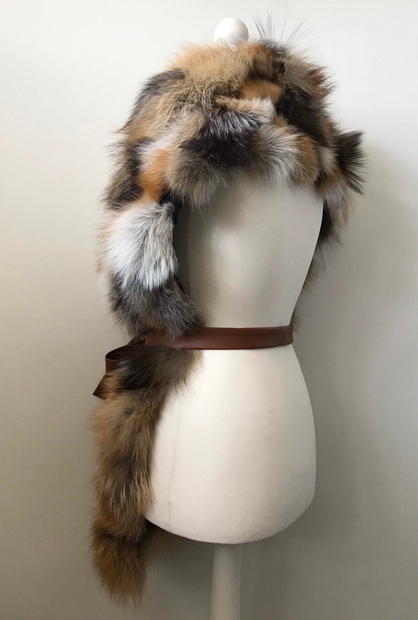 Scarf cape made of natural fox fur, lined fox fur scarf, fox fur scarf with pockets - My Love Cape