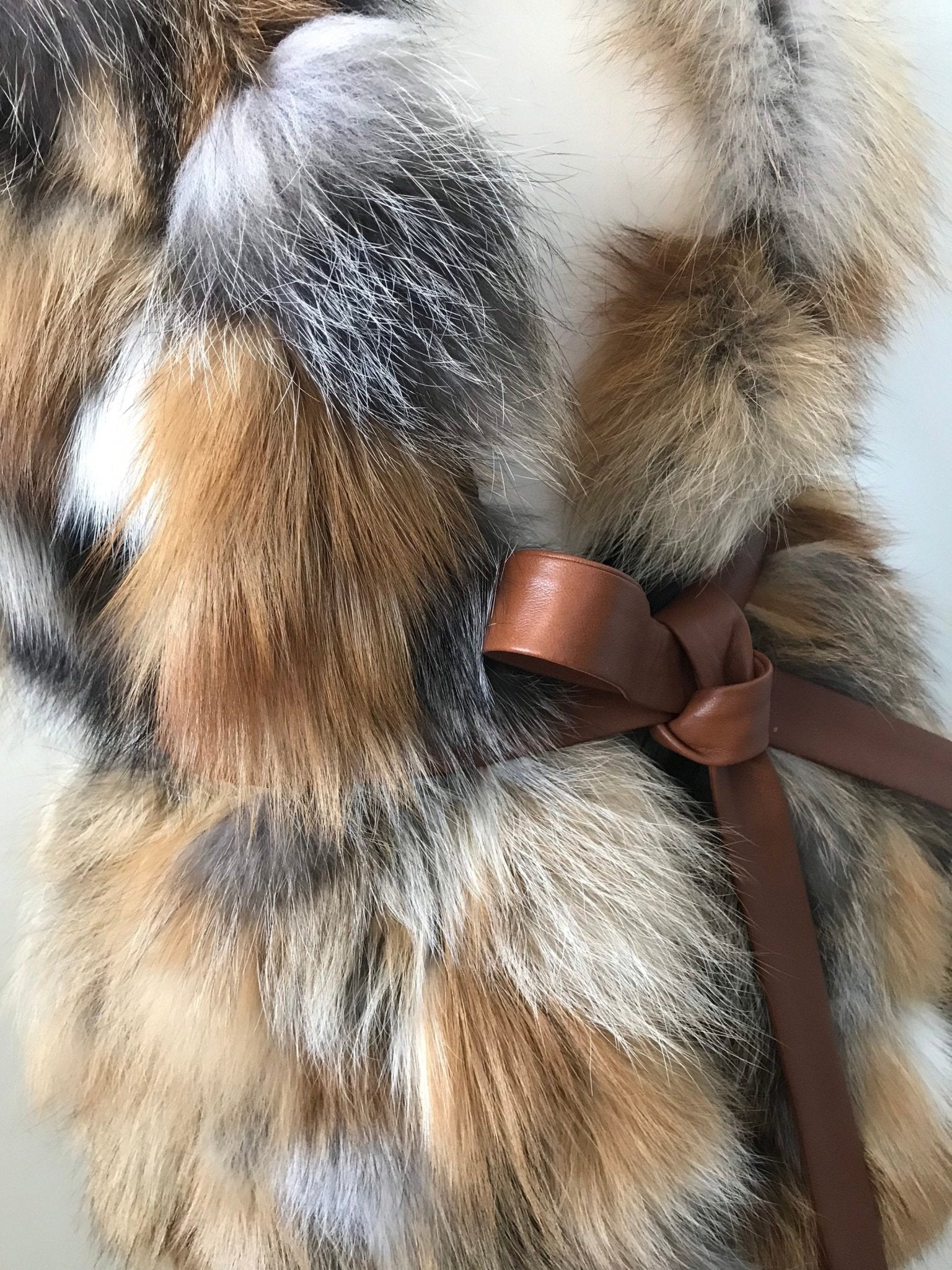 Scarf cape made of natural fox fur, lined fox fur scarf, fox fur scarf with pockets - My Love Cape